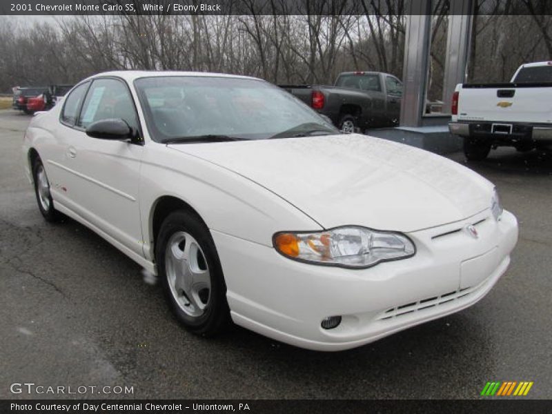 Front 3/4 View of 2001 Monte Carlo SS