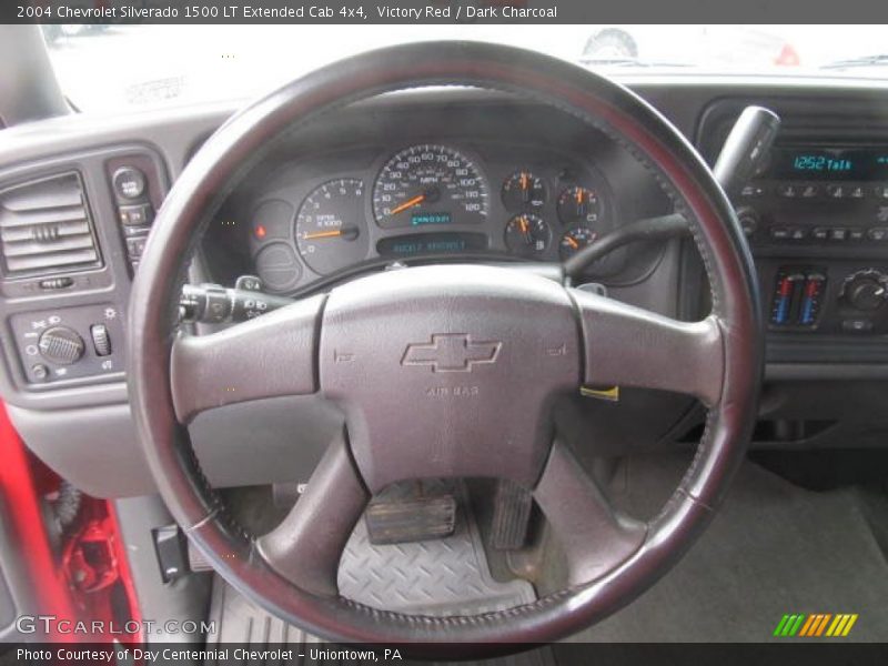 Victory Red / Dark Charcoal 2004 Chevrolet Silverado 1500 LT Extended Cab 4x4