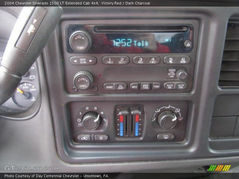 Victory Red / Dark Charcoal 2004 Chevrolet Silverado 1500 LT Extended Cab 4x4