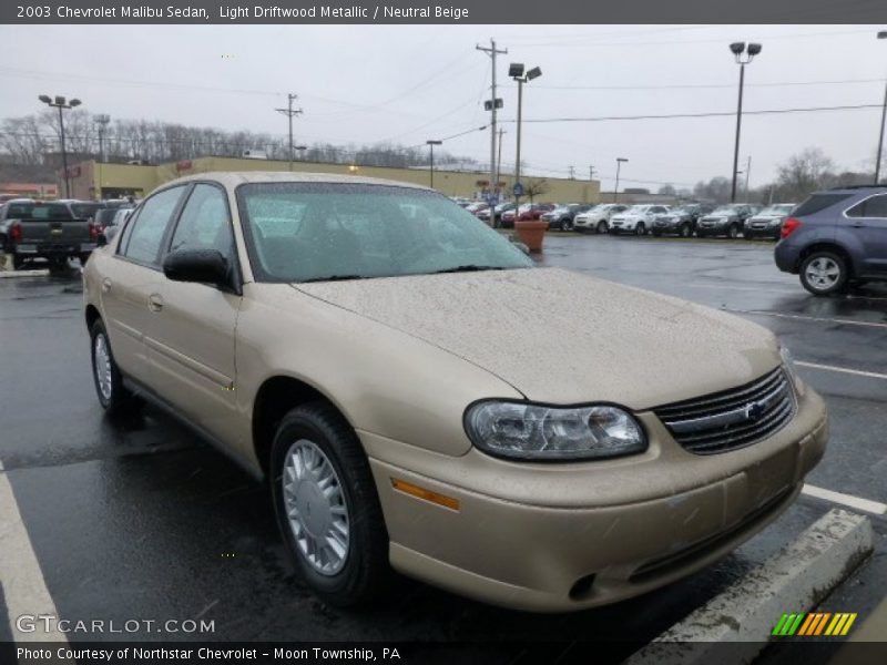 Front 3/4 View of 2003 Malibu Sedan