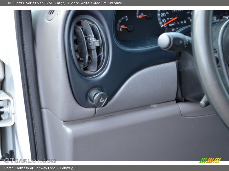Oxford White / Medium Graphite 2002 Ford E Series Van E250 Cargo