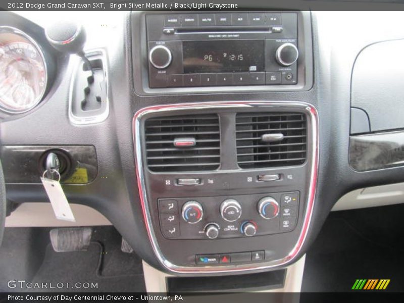 Bright Silver Metallic / Black/Light Graystone 2012 Dodge Grand Caravan SXT