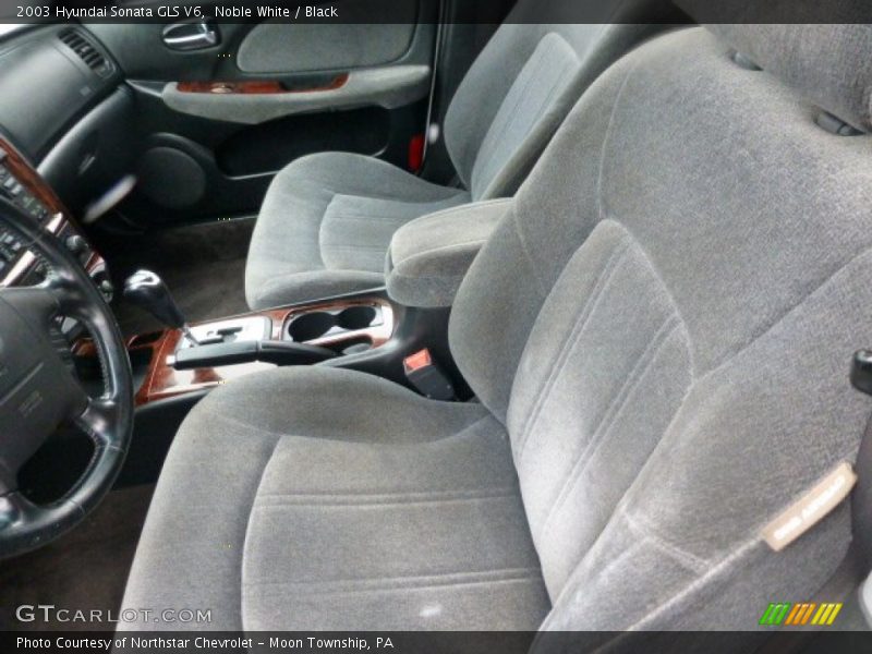 Noble White / Black 2003 Hyundai Sonata GLS V6
