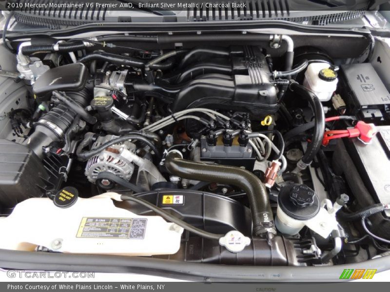 Brilliant Silver Metallic / Charcoal Black 2010 Mercury Mountaineer V6 Premier AWD