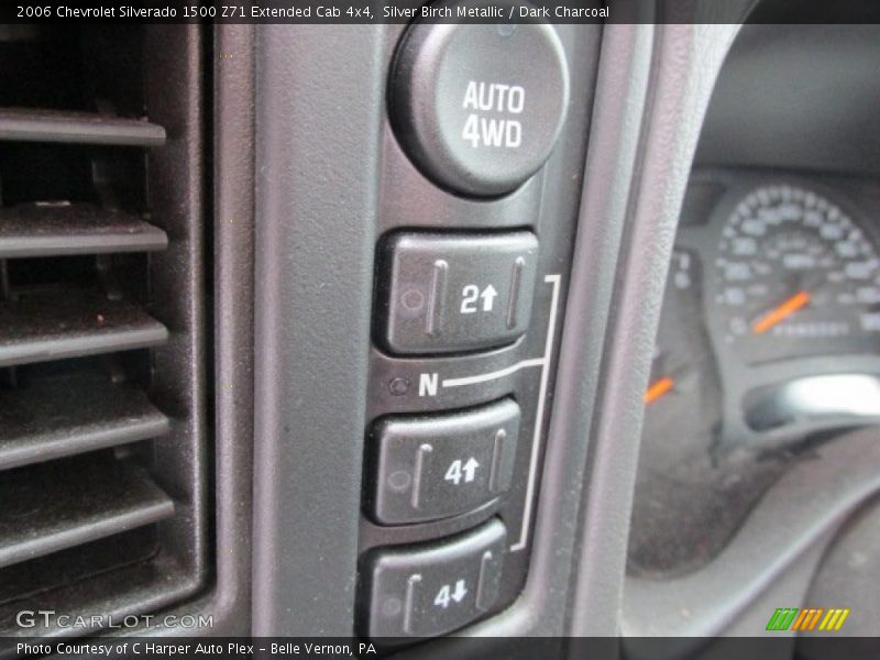 Controls of 2006 Silverado 1500 Z71 Extended Cab 4x4