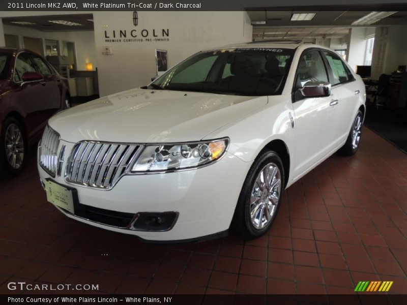 White Platinum Tri-Coat / Dark Charcoal 2011 Lincoln MKZ AWD