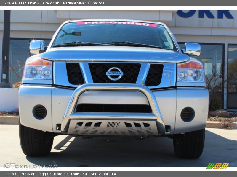 Radiant Silver / Charcoal 2009 Nissan Titan XE Crew Cab
