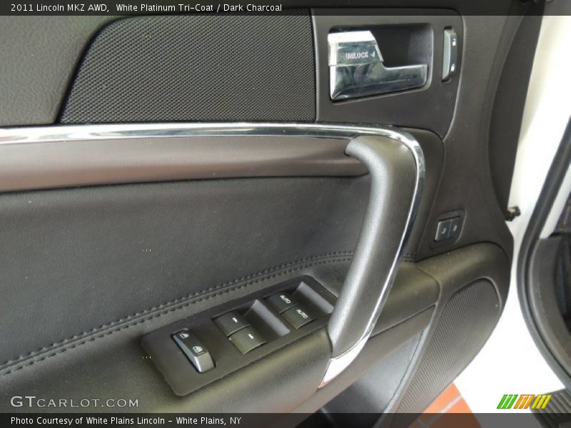 White Platinum Tri-Coat / Dark Charcoal 2011 Lincoln MKZ AWD