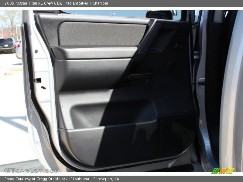 Radiant Silver / Charcoal 2009 Nissan Titan XE Crew Cab