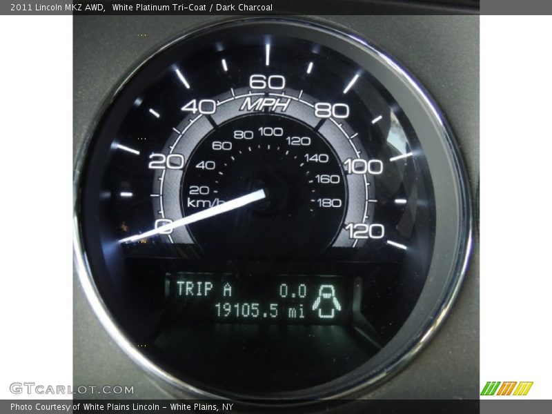 White Platinum Tri-Coat / Dark Charcoal 2011 Lincoln MKZ AWD