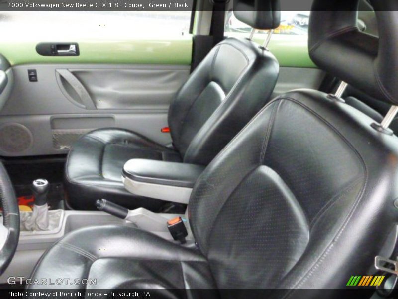 Front Seat of 2000 New Beetle GLX 1.8T Coupe