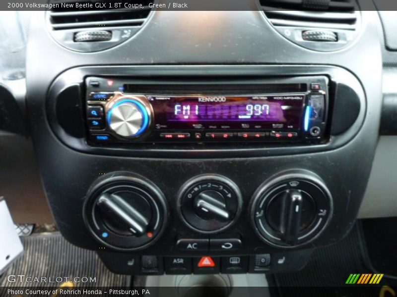 Controls of 2000 New Beetle GLX 1.8T Coupe