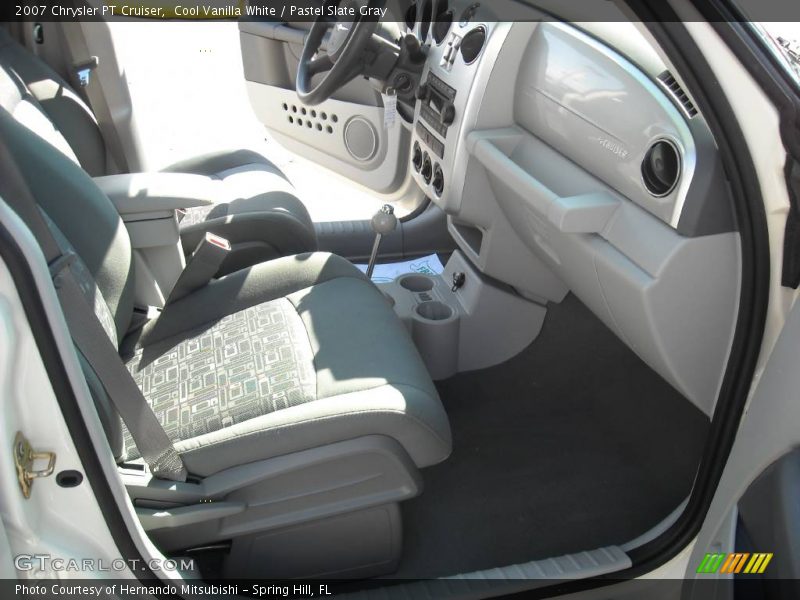 Cool Vanilla White / Pastel Slate Gray 2007 Chrysler PT Cruiser