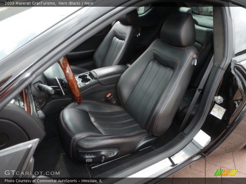 Front Seat of 2009 GranTurismo 