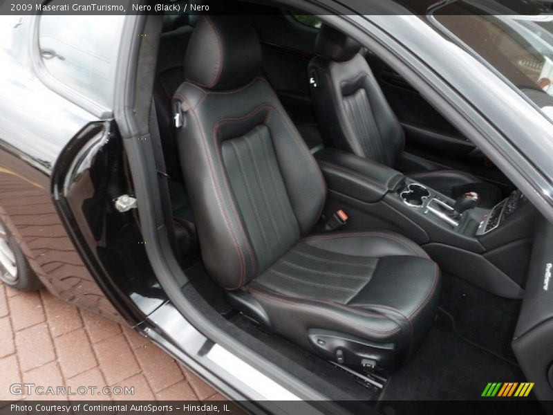 Front Seat of 2009 GranTurismo 