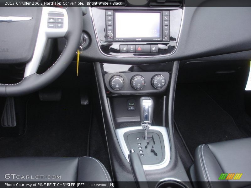Bright White / Black 2013 Chrysler 200 S Hard Top Convertible