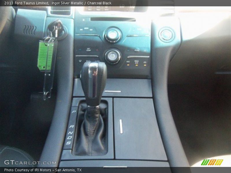 Ingot Silver Metallic / Charcoal Black 2013 Ford Taurus Limited