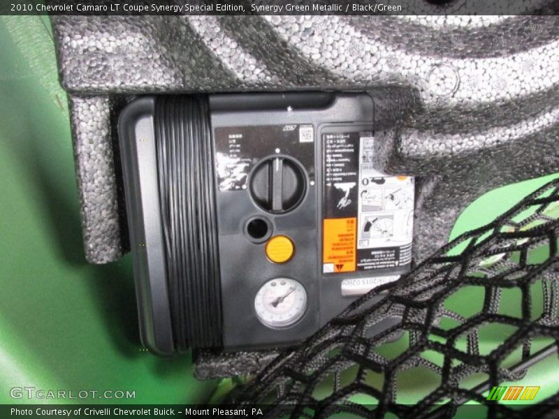 Tool Kit of 2010 Camaro LT Coupe Synergy Special Edition