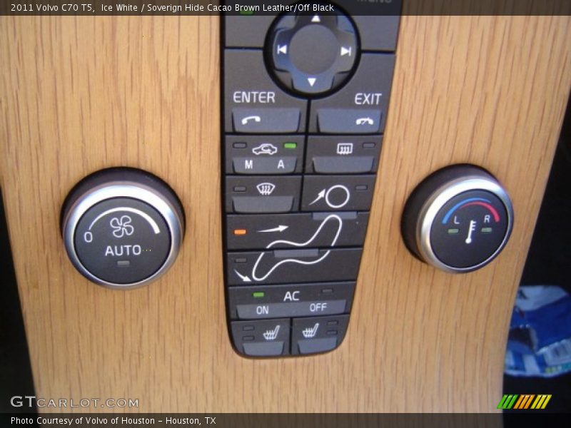 Controls of 2011 C70 T5