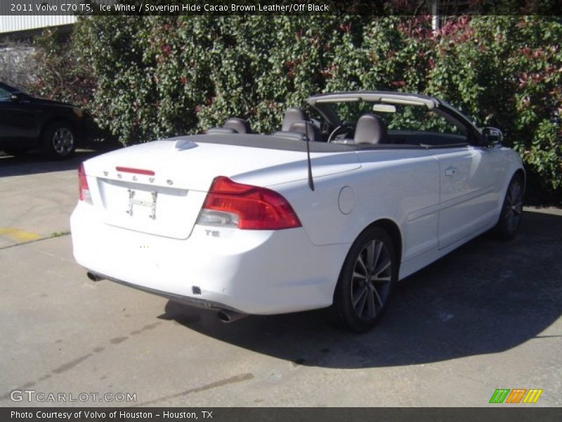 Ice White / Soverign Hide Cacao Brown Leather/Off Black 2011 Volvo C70 T5