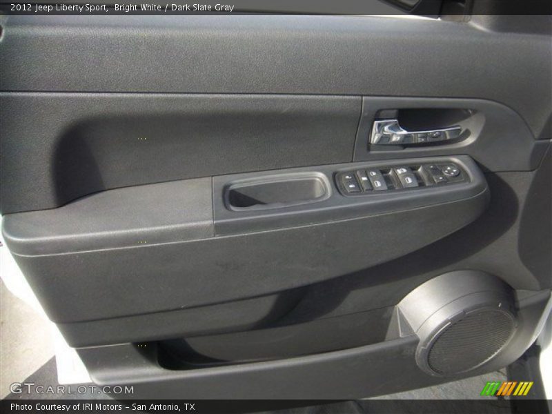 Bright White / Dark Slate Gray 2012 Jeep Liberty Sport