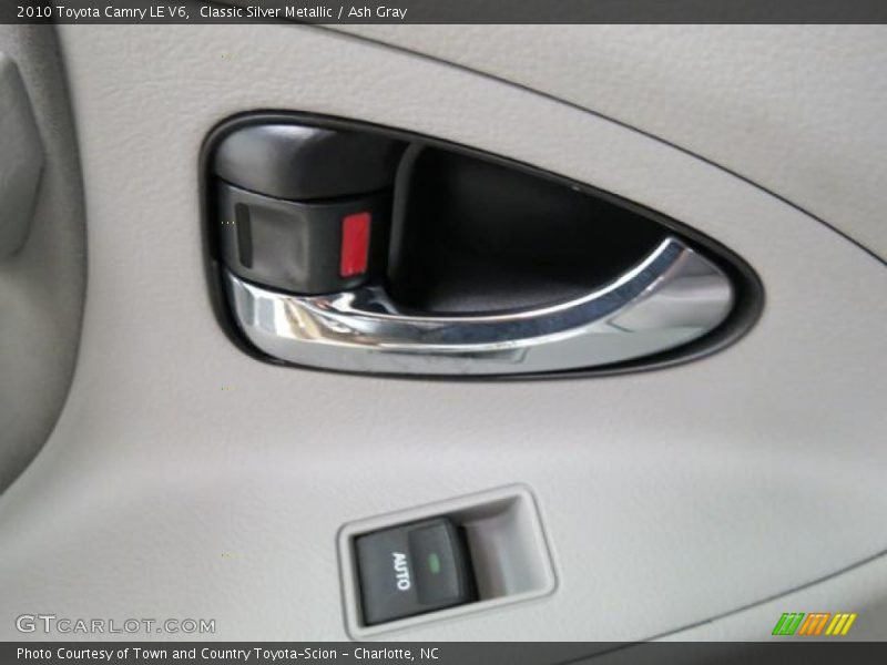 Classic Silver Metallic / Ash Gray 2010 Toyota Camry LE V6