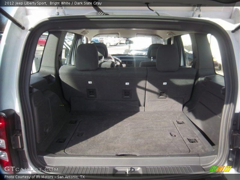 Bright White / Dark Slate Gray 2012 Jeep Liberty Sport