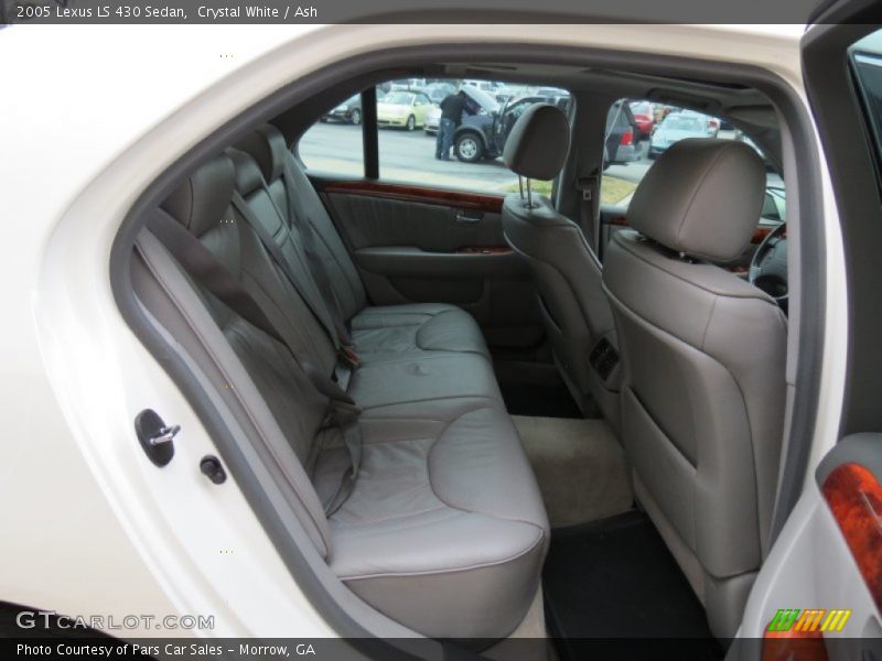 Crystal White / Ash 2005 Lexus LS 430 Sedan