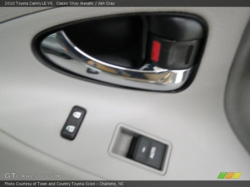 Classic Silver Metallic / Ash Gray 2010 Toyota Camry LE V6