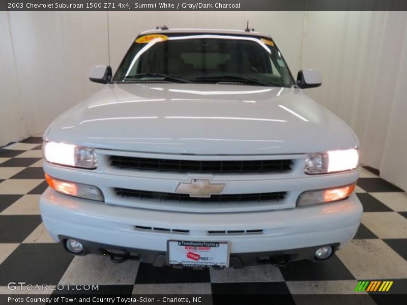 Summit White / Gray/Dark Charcoal 2003 Chevrolet Suburban 1500 Z71 4x4
