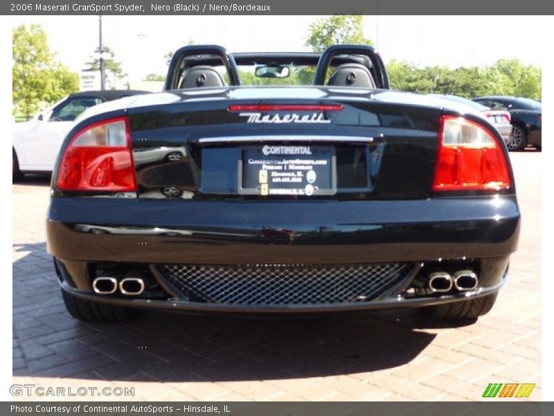 Nero (Black) / Nero/Bordeaux 2006 Maserati GranSport Spyder