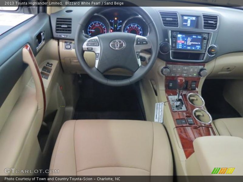 Dashboard of 2013 Highlander Limited