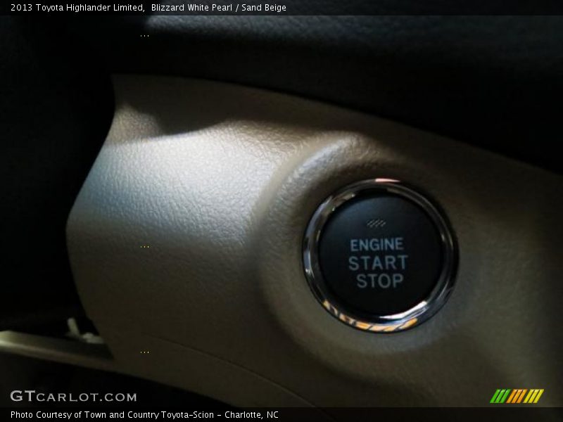 Blizzard White Pearl / Sand Beige 2013 Toyota Highlander Limited