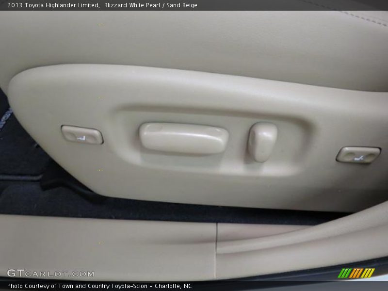 Blizzard White Pearl / Sand Beige 2013 Toyota Highlander Limited