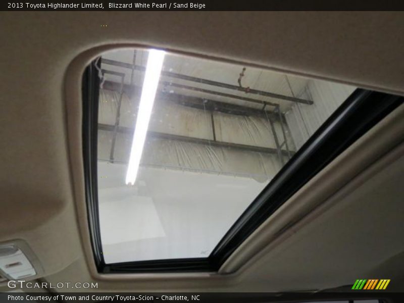 Blizzard White Pearl / Sand Beige 2013 Toyota Highlander Limited