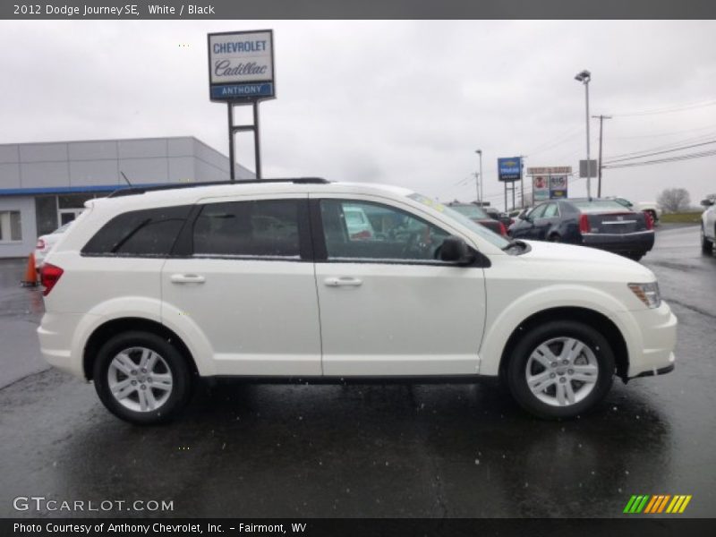 White / Black 2012 Dodge Journey SE