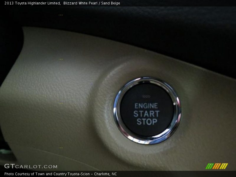 Blizzard White Pearl / Sand Beige 2013 Toyota Highlander Limited
