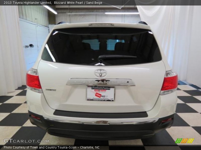 Blizzard White Pearl / Sand Beige 2013 Toyota Highlander Limited