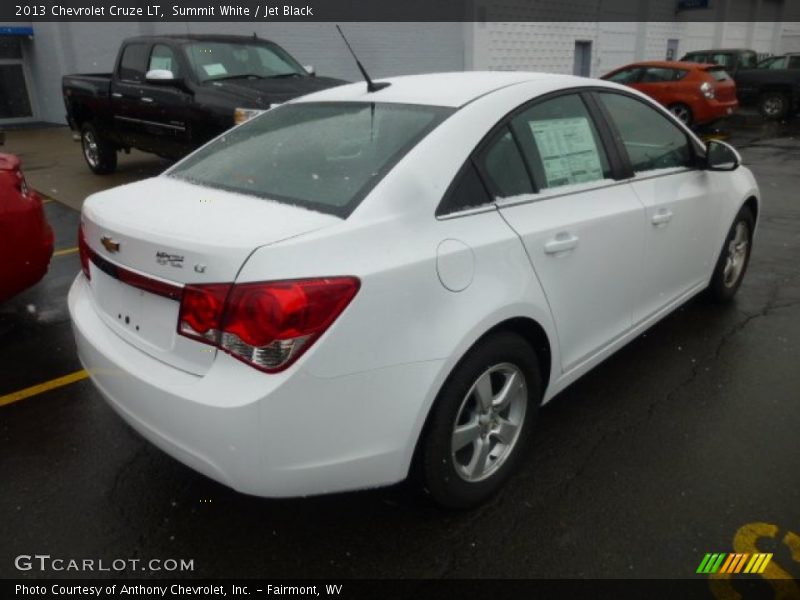 Summit White / Jet Black 2013 Chevrolet Cruze LT