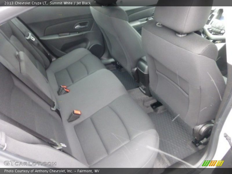 Summit White / Jet Black 2013 Chevrolet Cruze LT