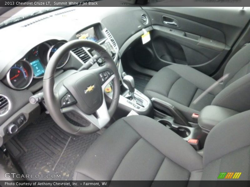 Summit White / Jet Black 2013 Chevrolet Cruze LT