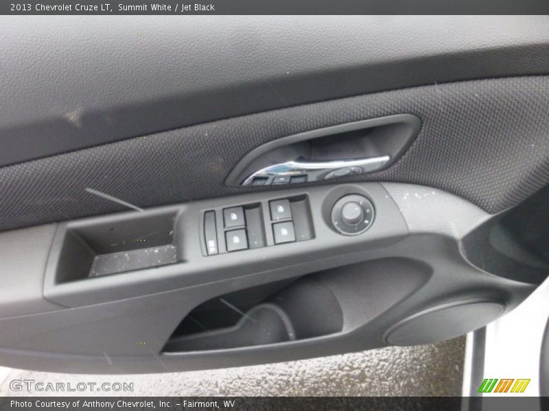 Summit White / Jet Black 2013 Chevrolet Cruze LT
