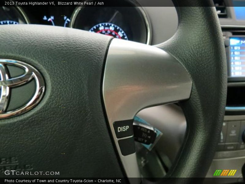 Blizzard White Pearl / Ash 2013 Toyota Highlander V6