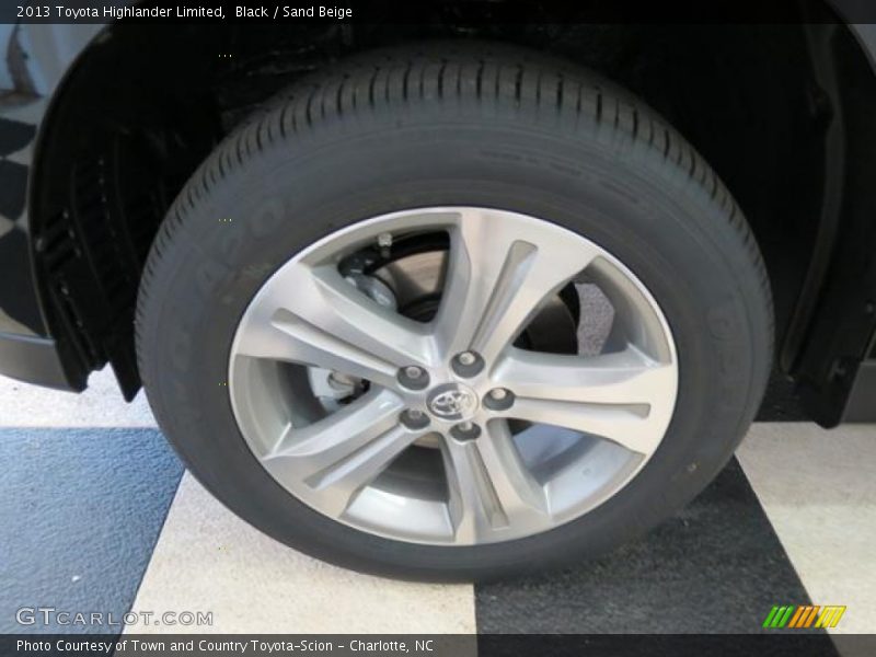 Black / Sand Beige 2013 Toyota Highlander Limited