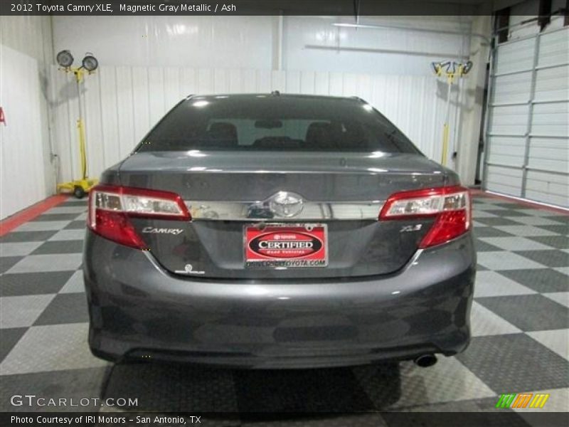 Magnetic Gray Metallic / Ash 2012 Toyota Camry XLE