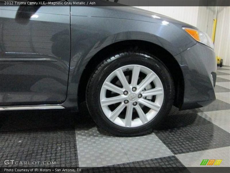 Magnetic Gray Metallic / Ash 2012 Toyota Camry XLE