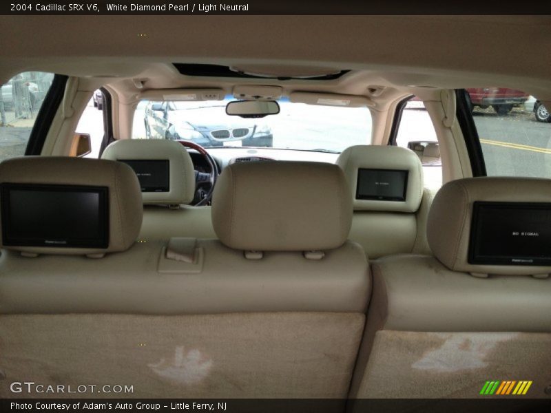 White Diamond Pearl / Light Neutral 2004 Cadillac SRX V6