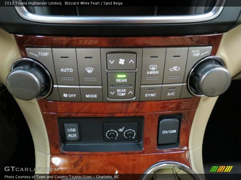 Blizzard White Pearl / Sand Beige 2013 Toyota Highlander Limited
