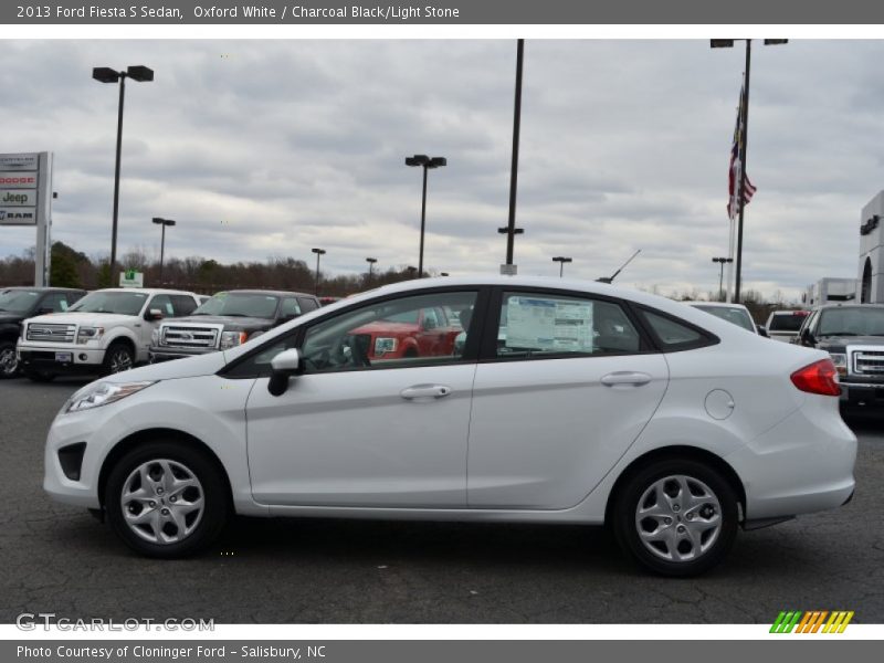 Oxford White / Charcoal Black/Light Stone 2013 Ford Fiesta S Sedan