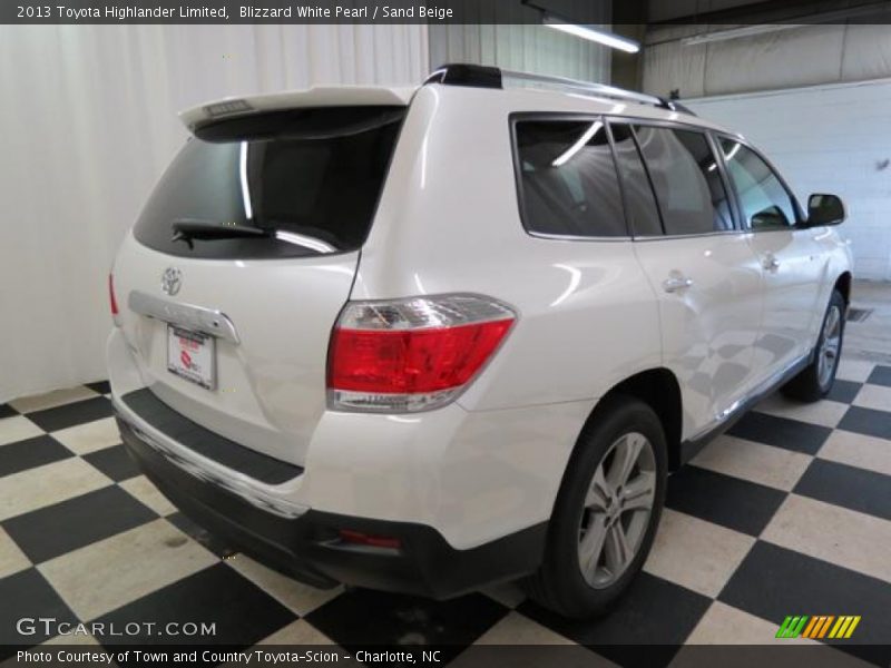 Blizzard White Pearl / Sand Beige 2013 Toyota Highlander Limited